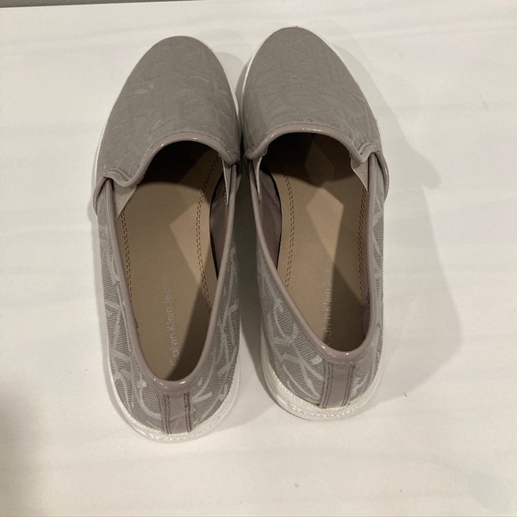 Calvin Klein Jeans Marren Jacquard Logo Patent Cement Slip On Sneakers Size 8.5 - Picture 5 of 13